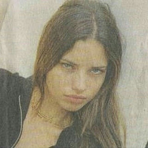 adrianalimaaz